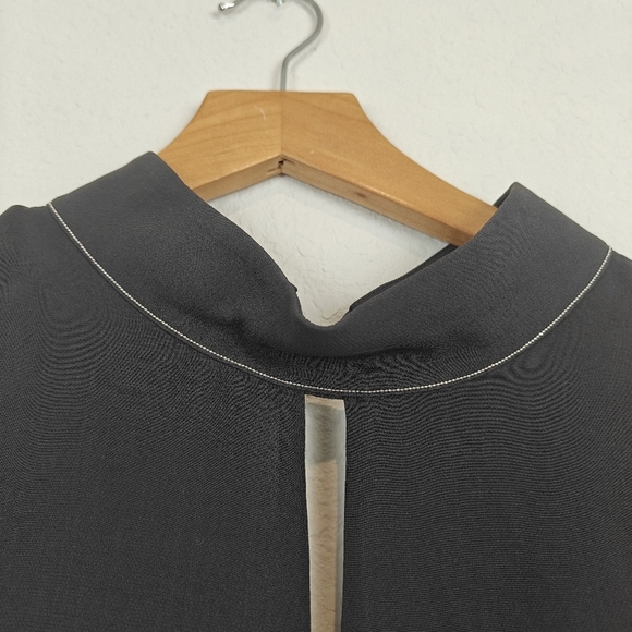 Lafayette 148 NY High Neck Sleeveless Silk Cutout Blouse Size M Women's - Picture 5 of 11